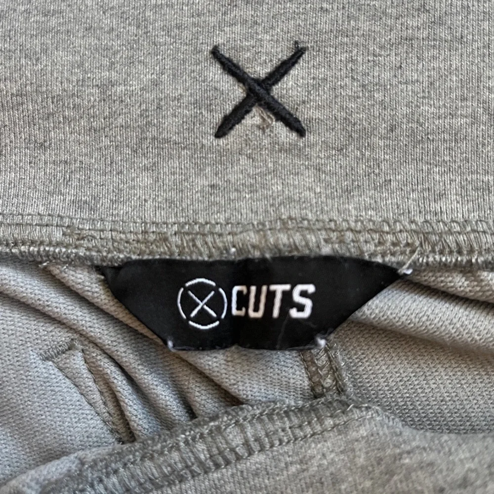 Cuts Clothing cuts hyperloop
